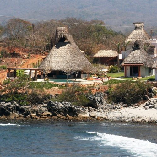 View From The Caribbean - Casa En Las Rocas